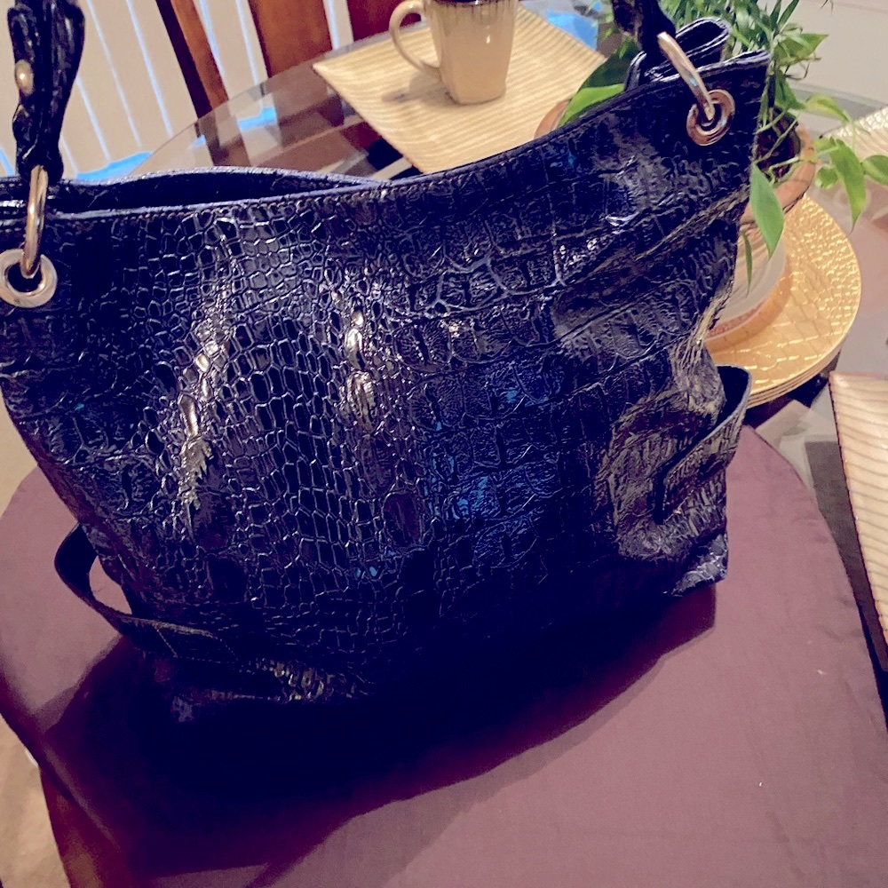 Purse - Picture 2 of 3